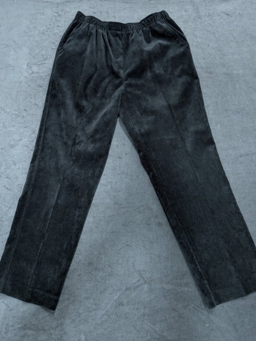 Kim Rogers Petite Black Pants Size 8P Soft Velour Feeling